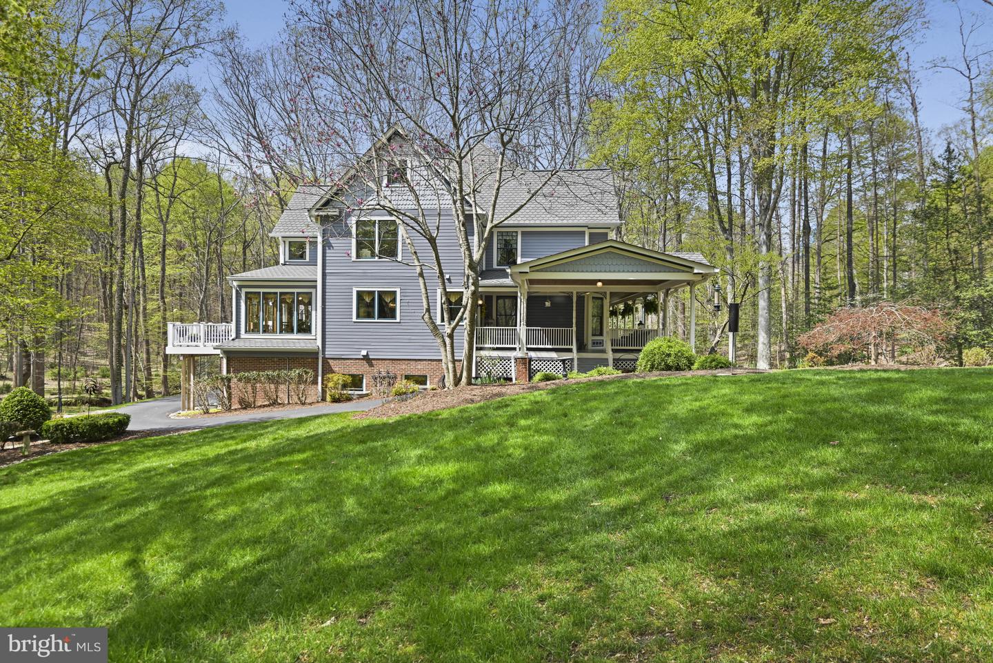 204 RIVER PARK DR, GREAT FALLS, Virginia 22066, 5 Bedrooms Bedrooms, ,4 BathroomsBathrooms,Residential,For sale,204 RIVER PARK DR,VAFX2242324 MLS # VAFX2242324