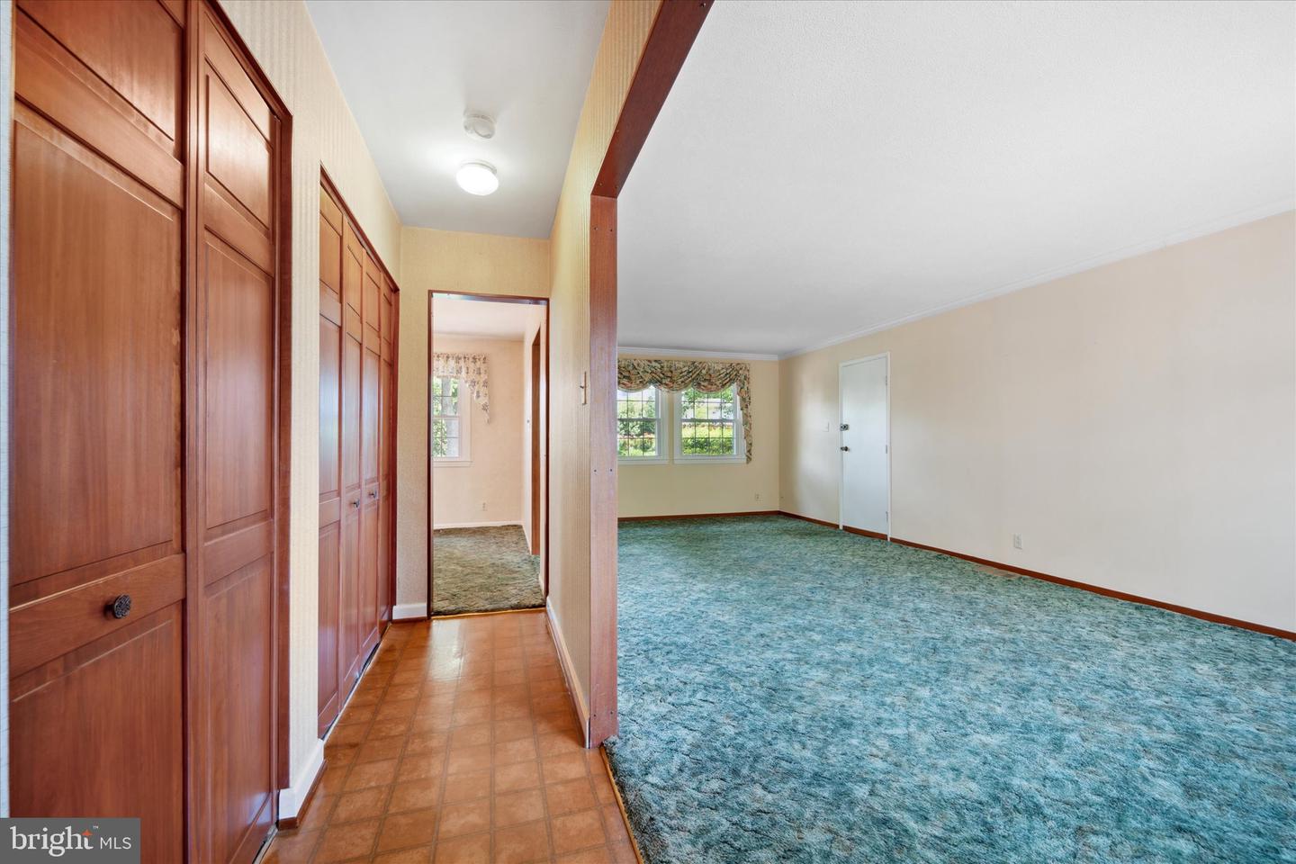 210 W BEECH RD, STERLING, Virginia 20164, 3 Bedrooms Bedrooms, ,2 BathroomsBathrooms,Residential,For sale,210 W BEECH RD,VALO2097416 MLS # VALO2097416