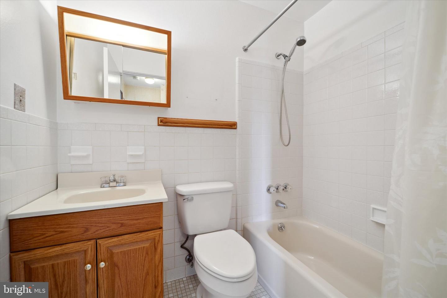 210 W BEECH RD, STERLING, Virginia 20164, 3 Bedrooms Bedrooms, ,2 BathroomsBathrooms,Residential,For sale,210 W BEECH RD,VALO2097416 MLS # VALO2097416