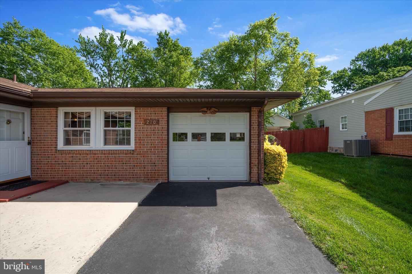 210 W BEECH RD, STERLING, Virginia 20164, 3 Bedrooms Bedrooms, ,2 BathroomsBathrooms,Residential,For sale,210 W BEECH RD,VALO2097416 MLS # VALO2097416