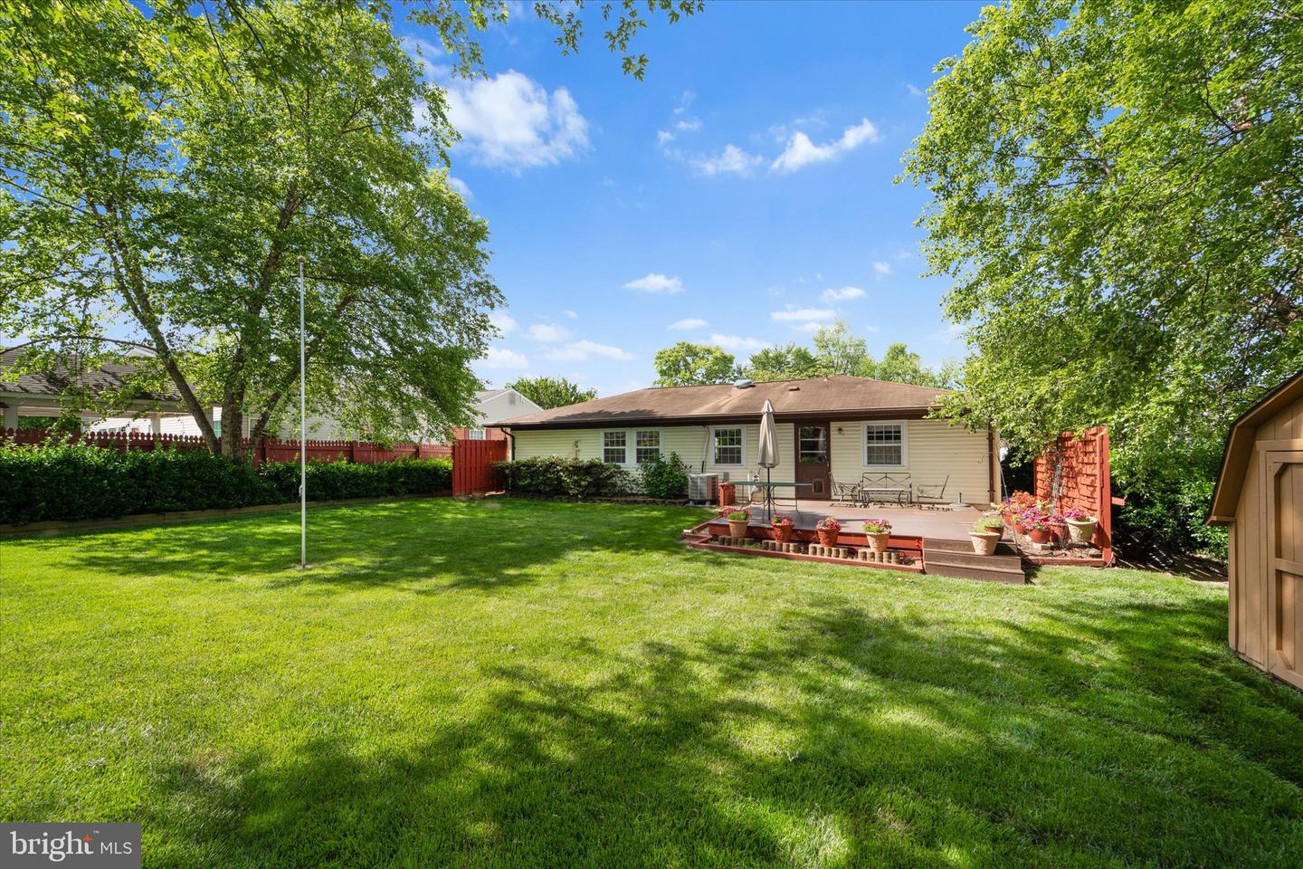 210 W BEECH RD, STERLING, Virginia 20164, 3 Bedrooms Bedrooms, ,2 BathroomsBathrooms,Residential,For sale,210 W BEECH RD,VALO2097416 MLS # VALO2097416