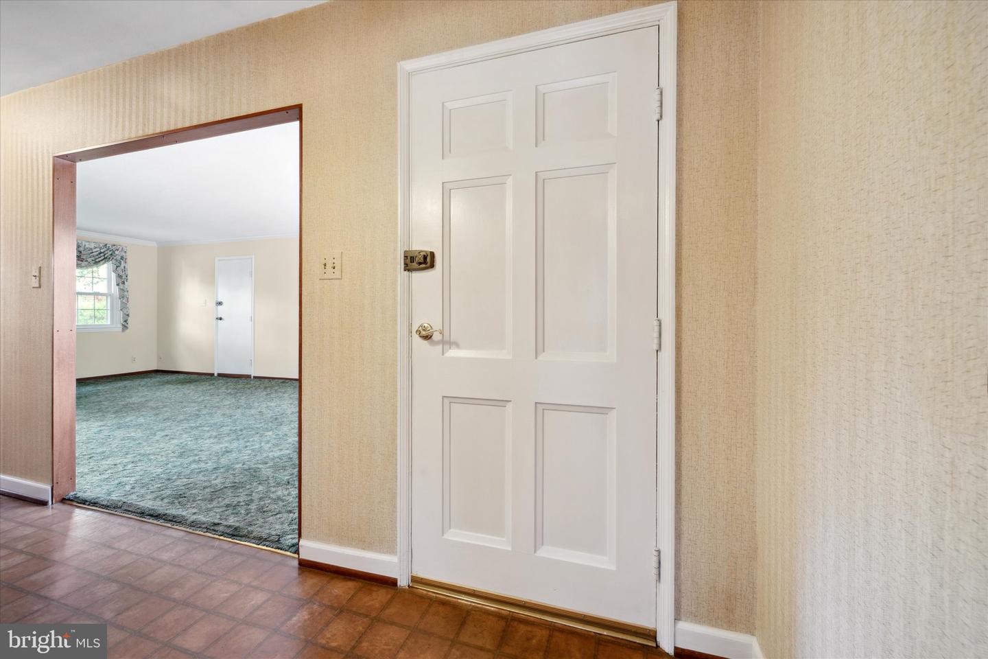 210 W BEECH RD, STERLING, Virginia 20164, 3 Bedrooms Bedrooms, ,2 BathroomsBathrooms,Residential,For sale,210 W BEECH RD,VALO2097416 MLS # VALO2097416