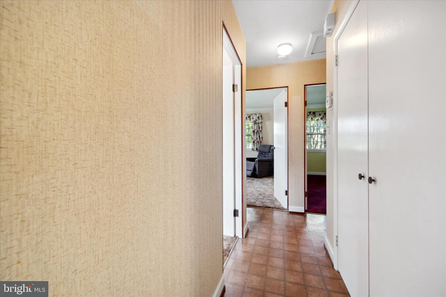 210 W BEECH RD, STERLING, Virginia 20164, 3 Bedrooms Bedrooms, ,2 BathroomsBathrooms,Residential,For sale,210 W BEECH RD,VALO2097416 MLS # VALO2097416