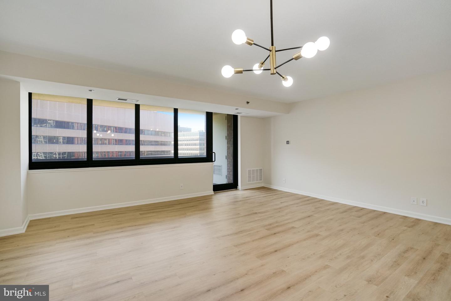 1805 CRYSTAL DR #1016S, ARLINGTON, Virginia 22202, 1 Bedroom Bedrooms, ,1 BathroomBathrooms,Residential,For sale,1805 CRYSTAL DR #1016S,VAAR2057994 MLS # VAAR2057994
