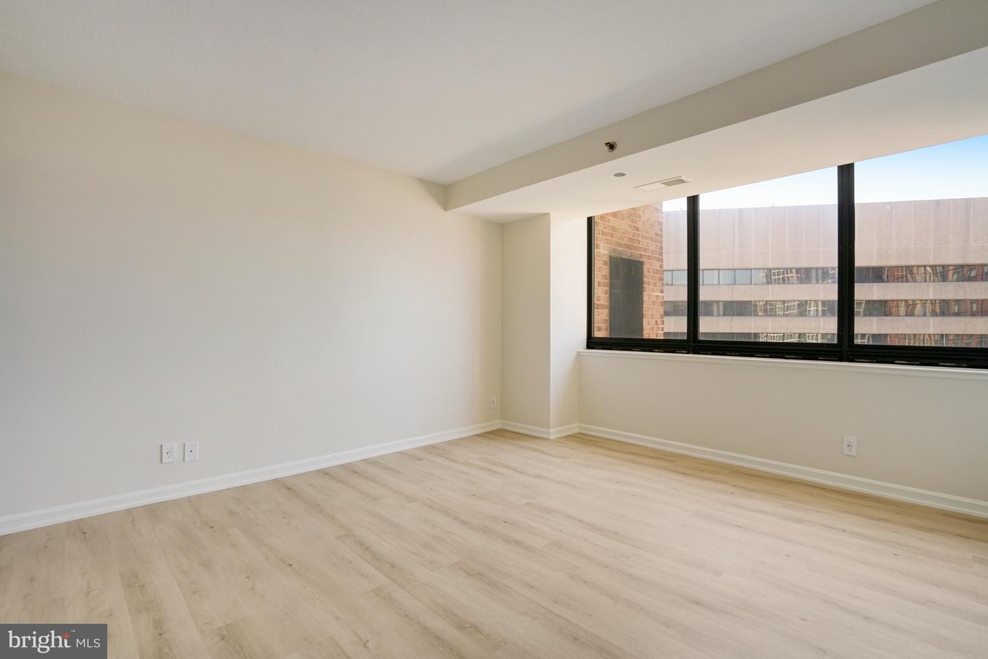 1805 CRYSTAL DR #1016S, ARLINGTON, Virginia 22202, 1 Bedroom Bedrooms, ,1 BathroomBathrooms,Residential,For sale,1805 CRYSTAL DR #1016S,VAAR2057994 MLS # VAAR2057994