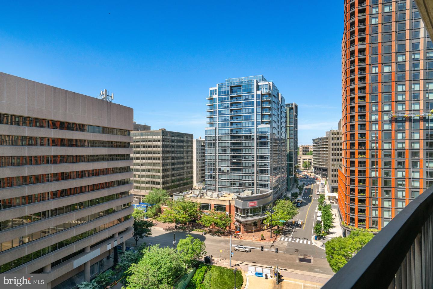 1805 CRYSTAL DR #1016S, ARLINGTON, Virginia 22202, 1 Bedroom Bedrooms, ,1 BathroomBathrooms,Residential,For sale,1805 CRYSTAL DR #1016S,VAAR2057994 MLS # VAAR2057994