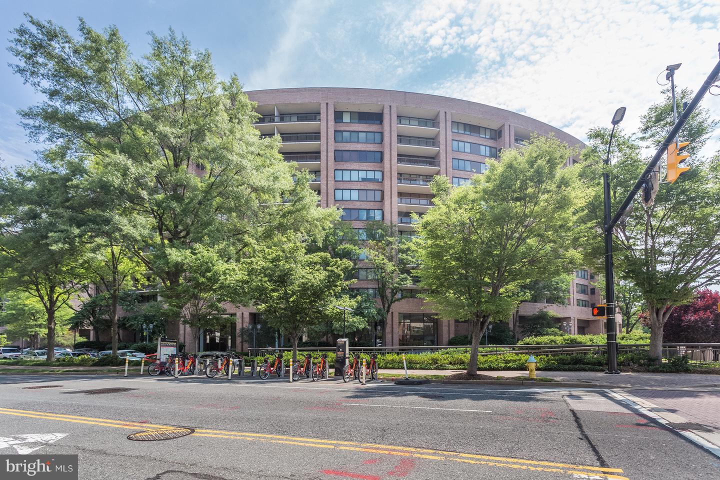 1805 CRYSTAL DR #1016S, ARLINGTON, Virginia 22202, 1 Bedroom Bedrooms, ,1 BathroomBathrooms,Residential,For sale,1805 CRYSTAL DR #1016S,VAAR2057994 MLS # VAAR2057994