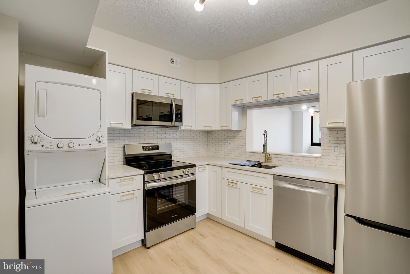 1805 CRYSTAL DR #1016S, ARLINGTON, Virginia 22202, 1 Bedroom Bedrooms, ,1 BathroomBathrooms,Residential,For sale,1805 CRYSTAL DR #1016S,VAAR2057994 MLS # VAAR2057994