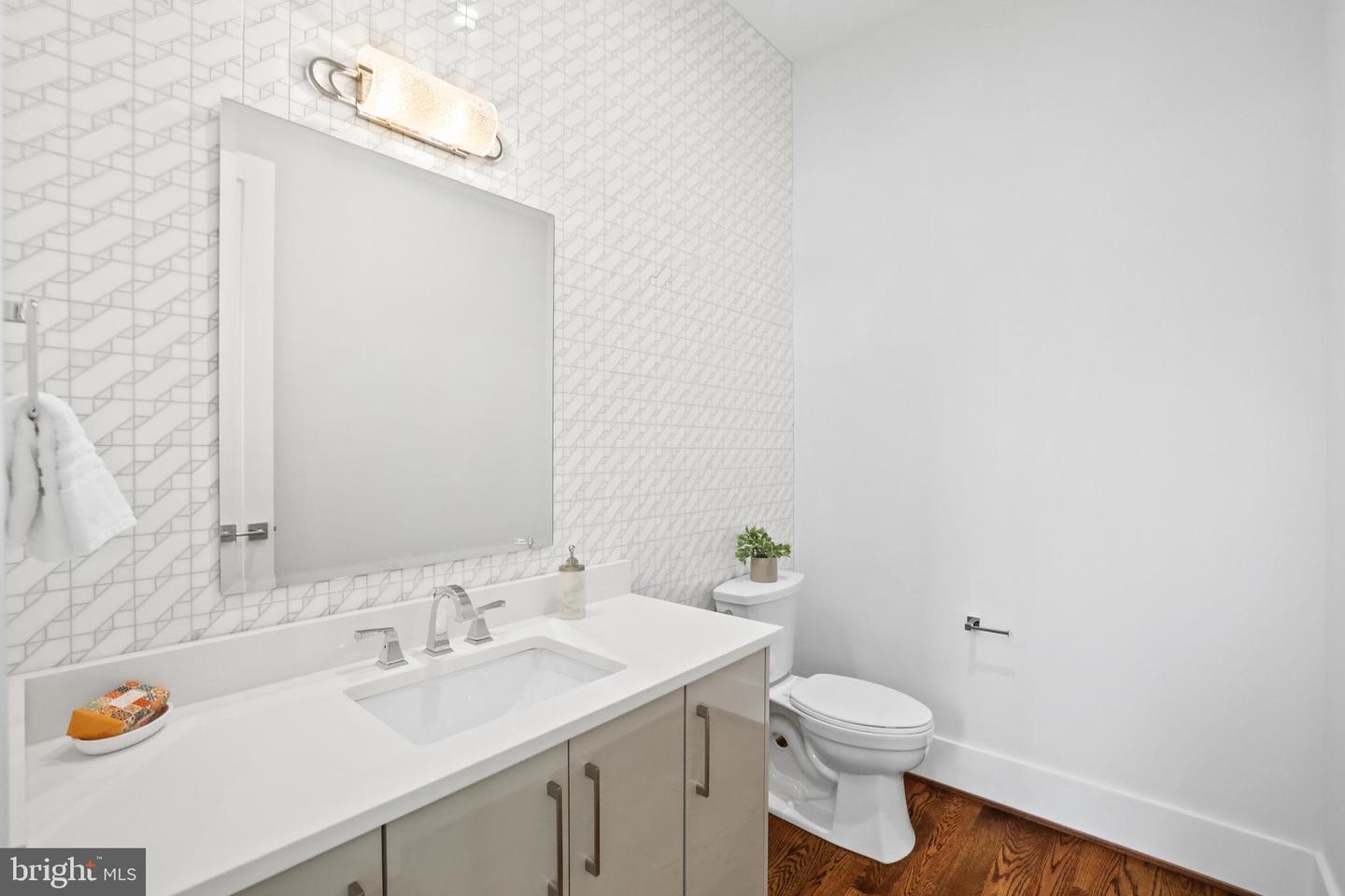 1733 PIMMIT DR, FALLS CHURCH, Virginia 22043, 8 Bedrooms Bedrooms, ,6 BathroomsBathrooms,Residential,For sale,1733 PIMMIT DR,VAFX2242426 MLS # VAFX2242426