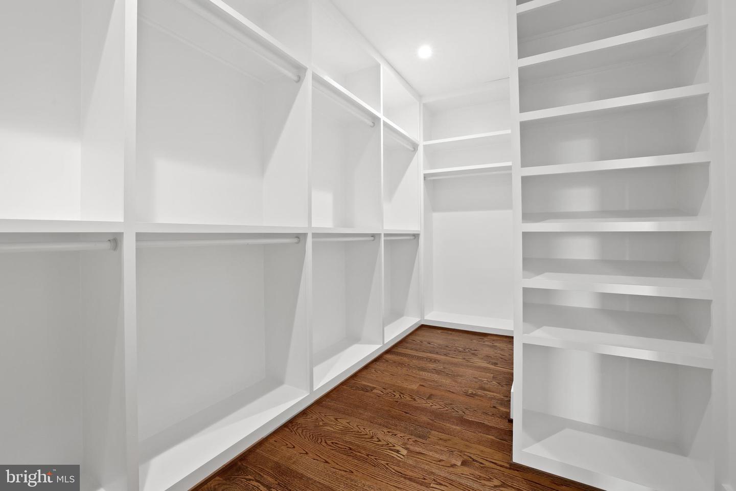 1733 PIMMIT DR, FALLS CHURCH, Virginia 22043, 8 Bedrooms Bedrooms, ,6 BathroomsBathrooms,Residential,For sale,1733 PIMMIT DR,VAFX2242426 MLS # VAFX2242426