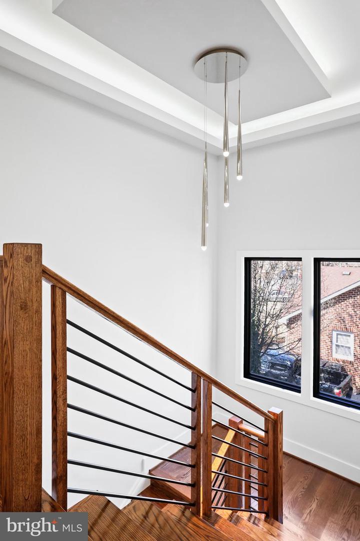 1733 PIMMIT DR, FALLS CHURCH, Virginia 22043, 8 Bedrooms Bedrooms, ,6 BathroomsBathrooms,Residential,For sale,1733 PIMMIT DR,VAFX2242426 MLS # VAFX2242426
