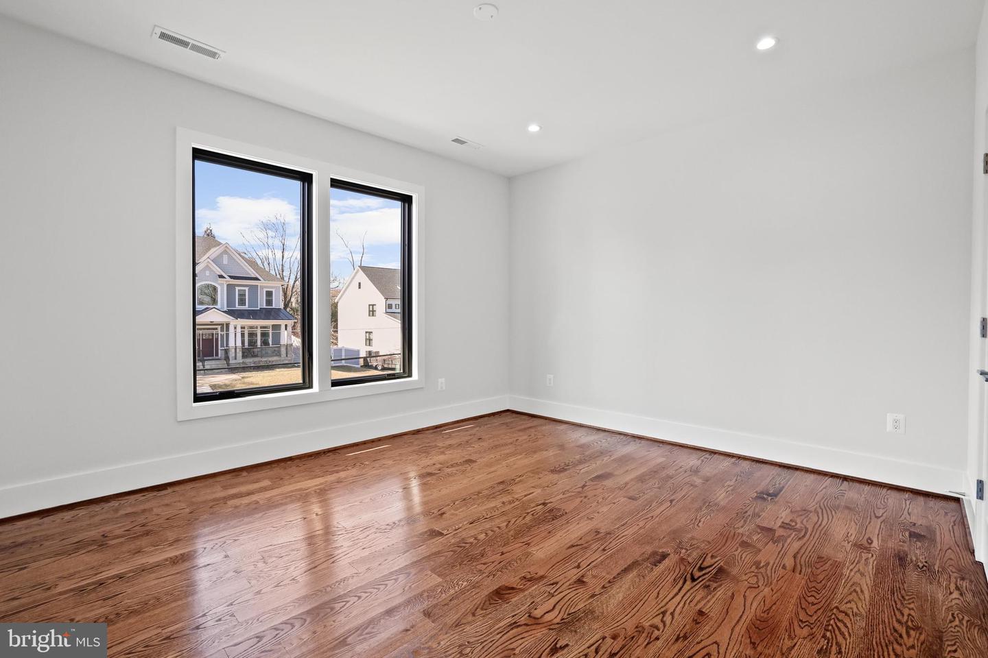 1733 PIMMIT DR, FALLS CHURCH, Virginia 22043, 8 Bedrooms Bedrooms, ,6 BathroomsBathrooms,Residential,For sale,1733 PIMMIT DR,VAFX2242426 MLS # VAFX2242426