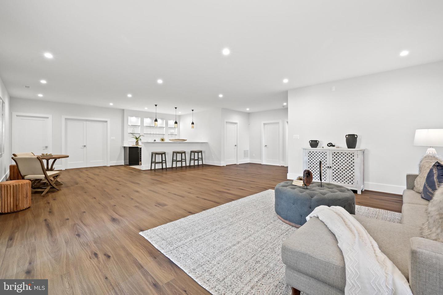 1733 PIMMIT DR, FALLS CHURCH, Virginia 22043, 8 Bedrooms Bedrooms, ,6 BathroomsBathrooms,Residential,For sale,1733 PIMMIT DR,VAFX2242426 MLS # VAFX2242426
