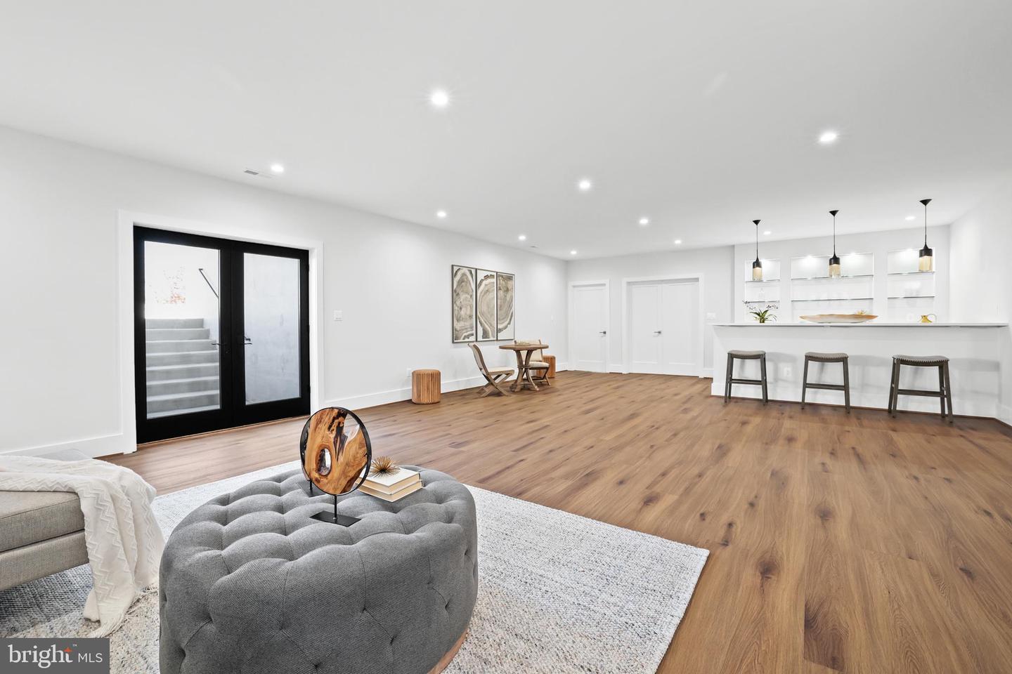 1733 PIMMIT DR, FALLS CHURCH, Virginia 22043, 8 Bedrooms Bedrooms, ,6 BathroomsBathrooms,Residential,For sale,1733 PIMMIT DR,VAFX2242426 MLS # VAFX2242426