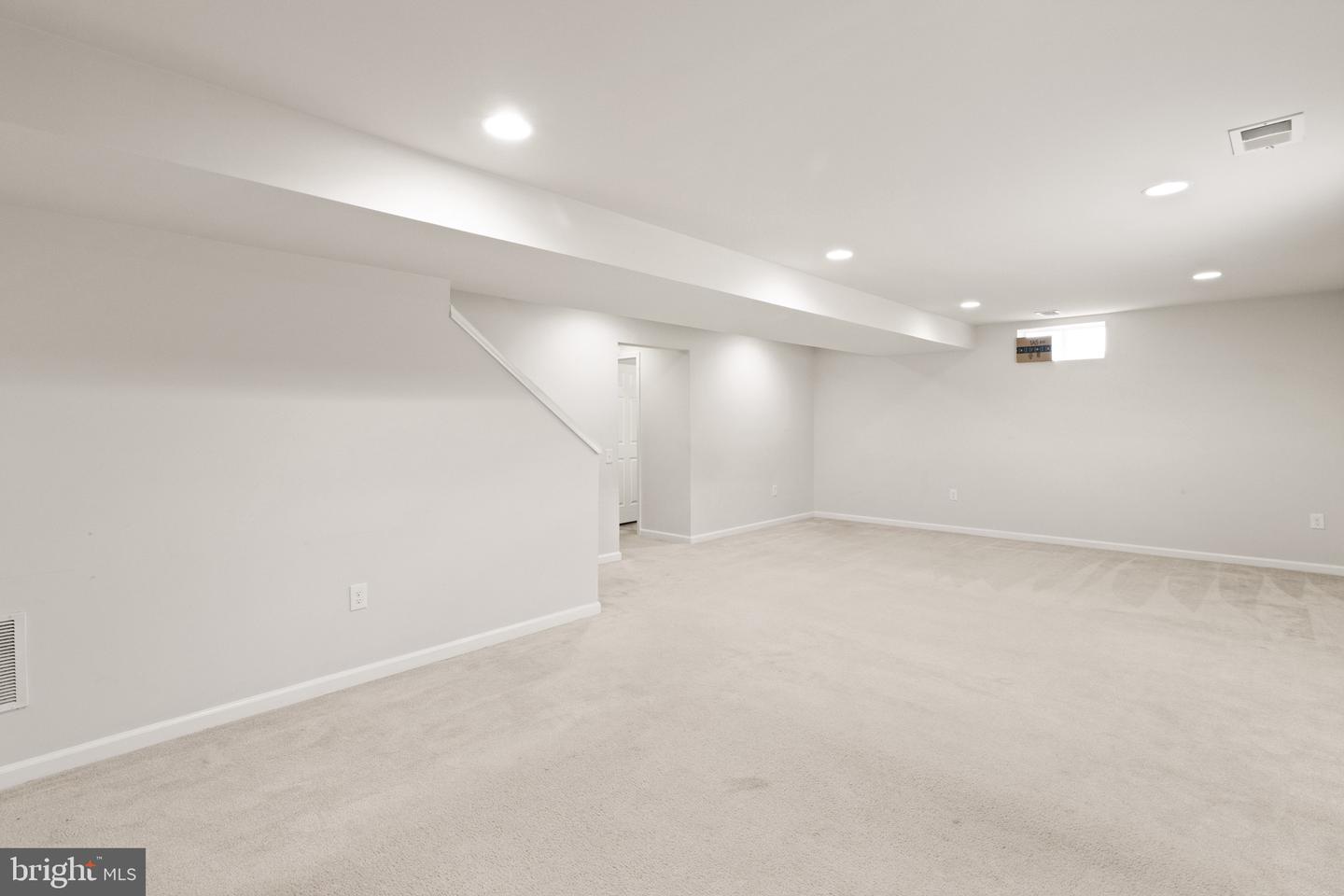 30 IVY SPRING LN, FREDERICKSBURG, Virginia 22406, 7 Bedrooms Bedrooms, ,4 BathroomsBathrooms,Residential,For sale,30 IVY SPRING LN,VAST2039102 MLS # VAST2039102