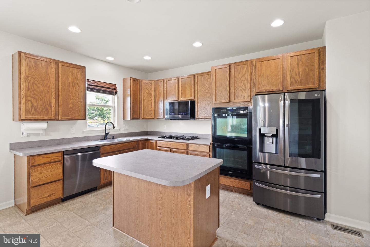 30 IVY SPRING LN, FREDERICKSBURG, Virginia 22406, 7 Bedrooms Bedrooms, ,4 BathroomsBathrooms,Residential,For sale,30 IVY SPRING LN,VAST2039102 MLS # VAST2039102