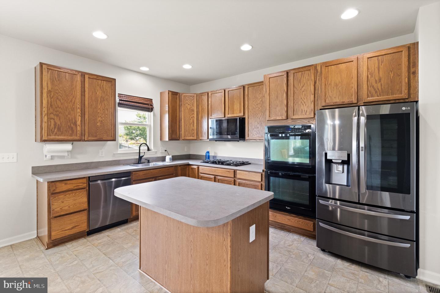 30 IVY SPRING LN, FREDERICKSBURG, Virginia 22406, 7 Bedrooms Bedrooms, ,4 BathroomsBathrooms,Residential,For sale,30 IVY SPRING LN,VAST2039102 MLS # VAST2039102