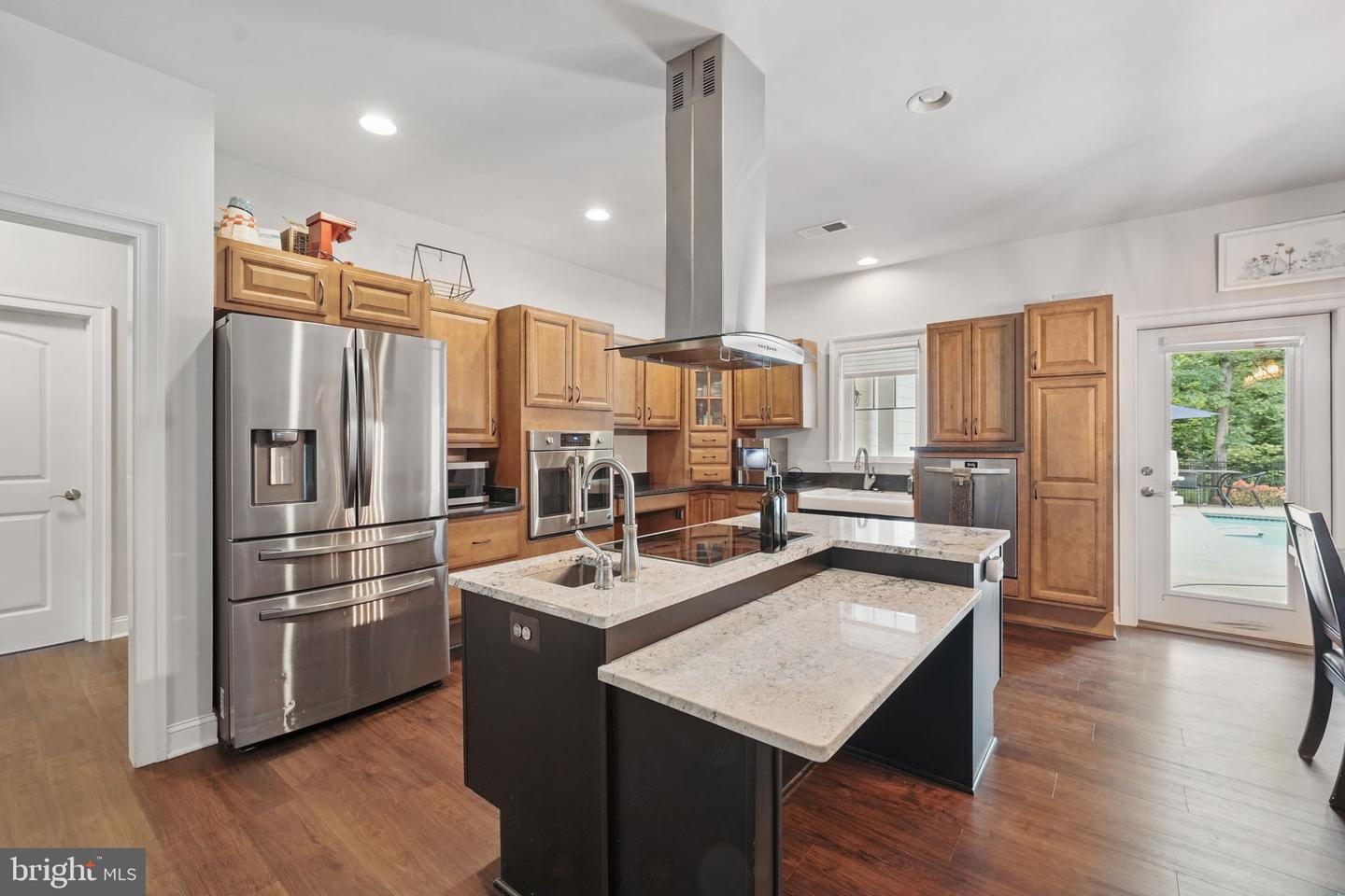 16009 ROLAND PARK PL, GAINESVILLE, Virginia 20155, 5 Bedrooms Bedrooms, ,4 BathroomsBathrooms,Residential,For sale,16009 ROLAND PARK PL,VAPW2095278 MLS # VAPW2095278