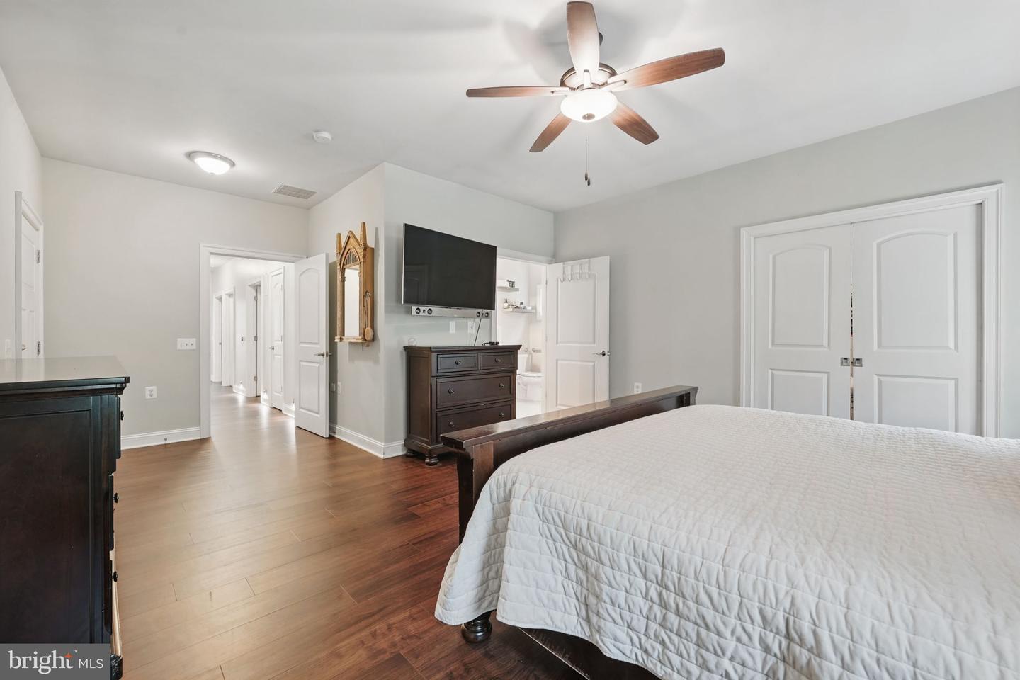 16009 ROLAND PARK PL, GAINESVILLE, Virginia 20155, 5 Bedrooms Bedrooms, ,4 BathroomsBathrooms,Residential,For sale,16009 ROLAND PARK PL,VAPW2095278 MLS # VAPW2095278