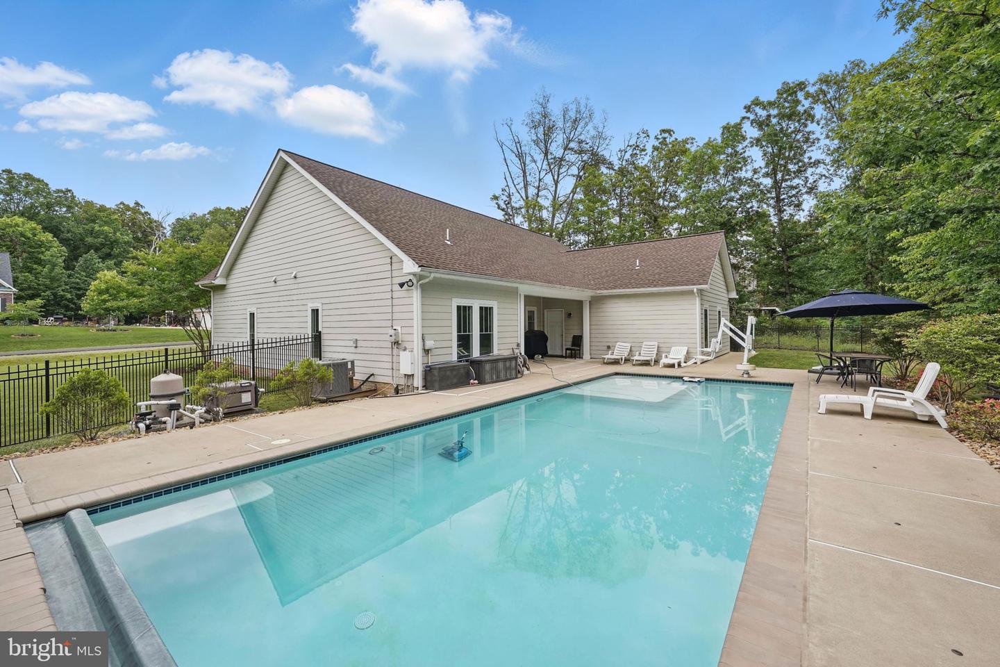 16009 ROLAND PARK PL, GAINESVILLE, Virginia 20155, 5 Bedrooms Bedrooms, ,4 BathroomsBathrooms,Residential,For sale,16009 ROLAND PARK PL,VAPW2095278 MLS # VAPW2095278
