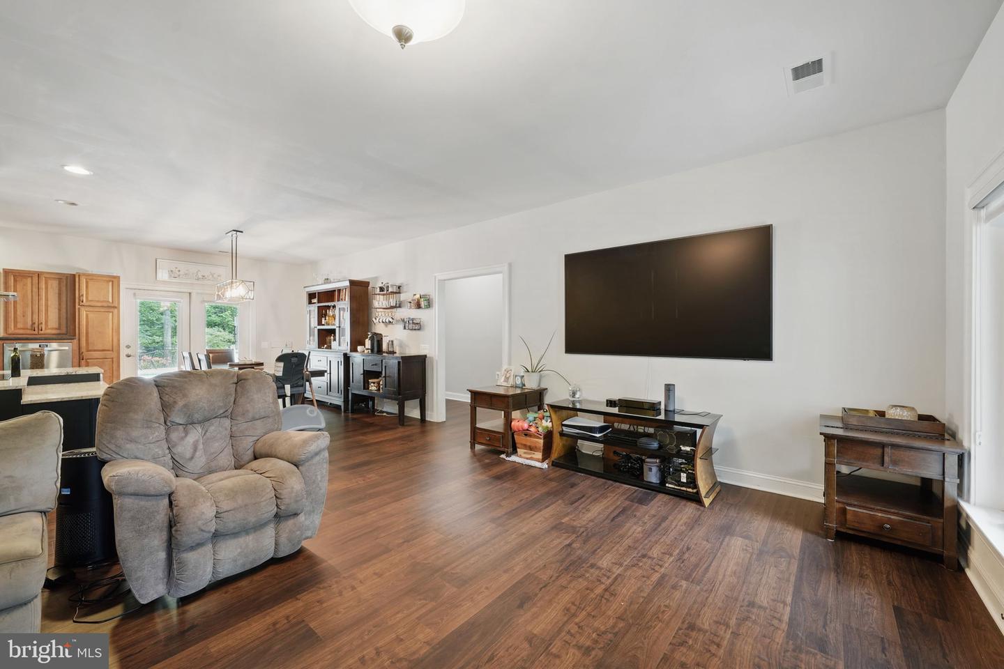 16009 ROLAND PARK PL, GAINESVILLE, Virginia 20155, 5 Bedrooms Bedrooms, ,4 BathroomsBathrooms,Residential,For sale,16009 ROLAND PARK PL,VAPW2095278 MLS # VAPW2095278