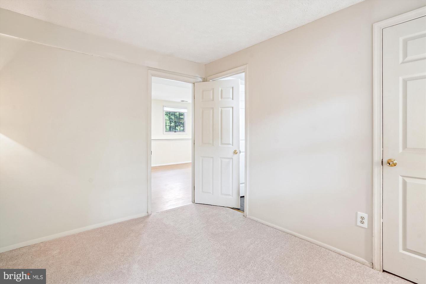 958 TYMPANI, HERNDON, Virginia 20170, 4 Bedrooms Bedrooms, ,3 BathroomsBathrooms,Residential,For sale,958 TYMPANI,VAFX2242482 MLS # VAFX2242482