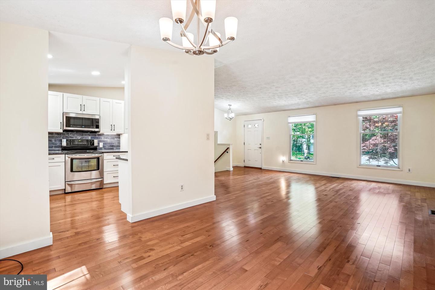 958 TYMPANI, HERNDON, Virginia 20170, 4 Bedrooms Bedrooms, ,3 BathroomsBathrooms,Residential,For sale,958 TYMPANI,VAFX2242482 MLS # VAFX2242482