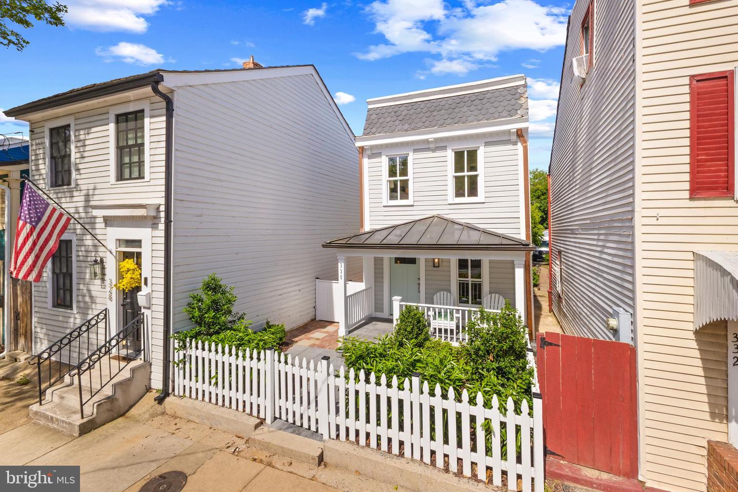 330 N PATRICK ST, ALEXANDRIA, Virginia 22314, 2 Bedrooms Bedrooms, ,2 BathroomsBathrooms,Residential,For sale,330 N PATRICK ST,VAAX2045604 MLS # VAAX2045604