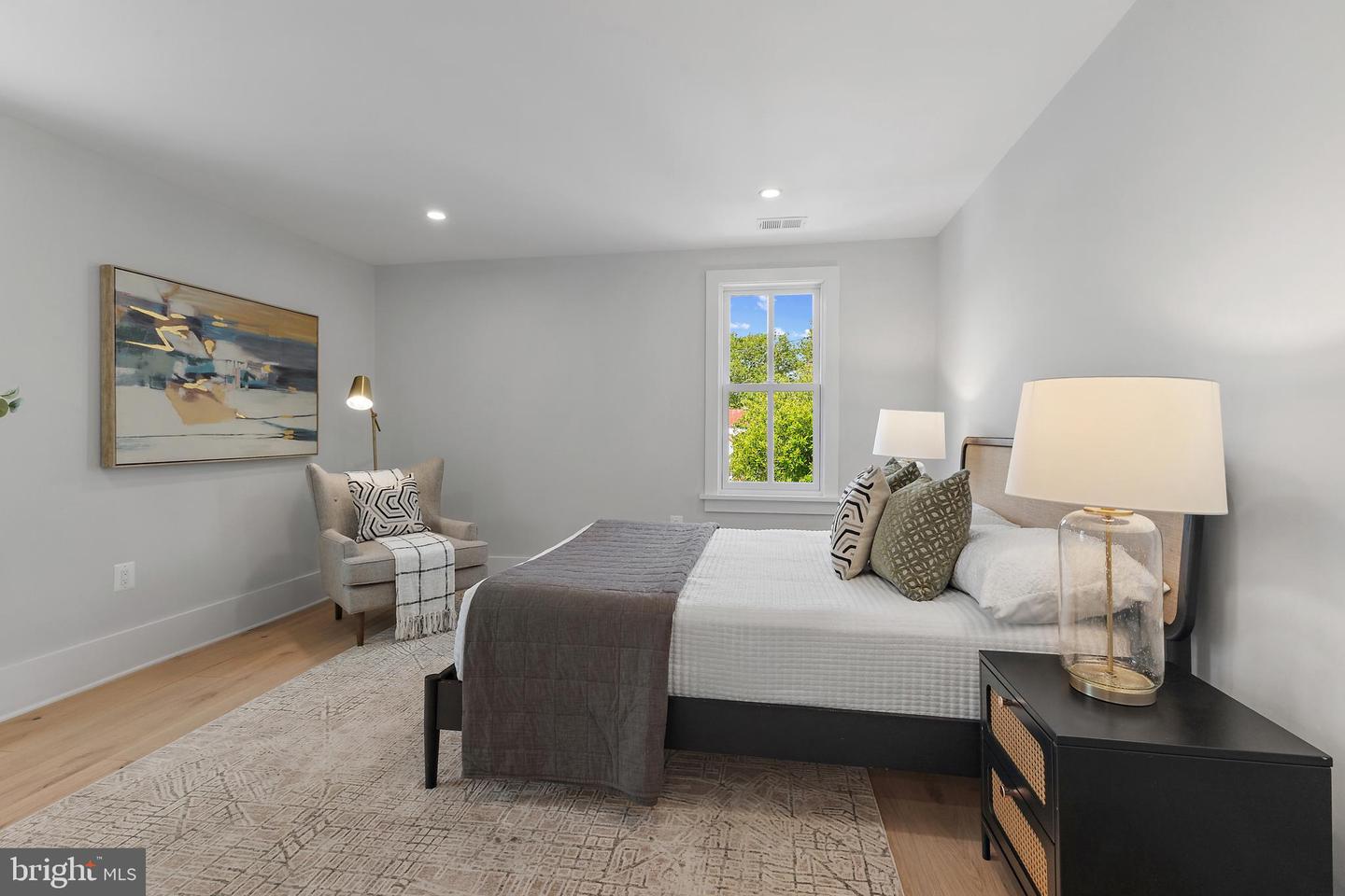330 N PATRICK ST, ALEXANDRIA, Virginia 22314, 2 Bedrooms Bedrooms, ,2 BathroomsBathrooms,Residential,For sale,330 N PATRICK ST,VAAX2045604 MLS # VAAX2045604
