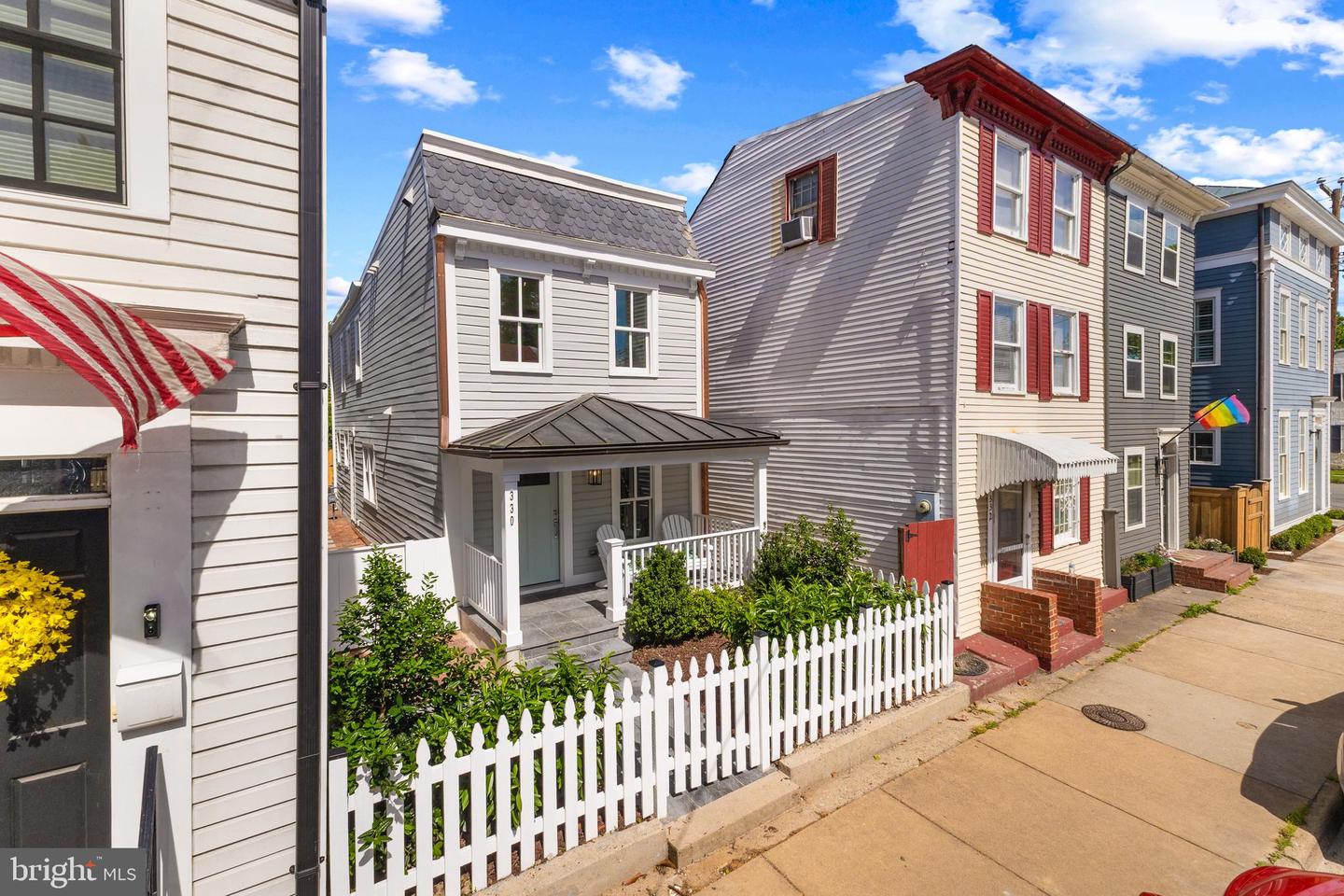 330 N PATRICK ST, ALEXANDRIA, Virginia 22314, 2 Bedrooms Bedrooms, ,2 BathroomsBathrooms,Residential,For sale,330 N PATRICK ST,VAAX2045604 MLS # VAAX2045604