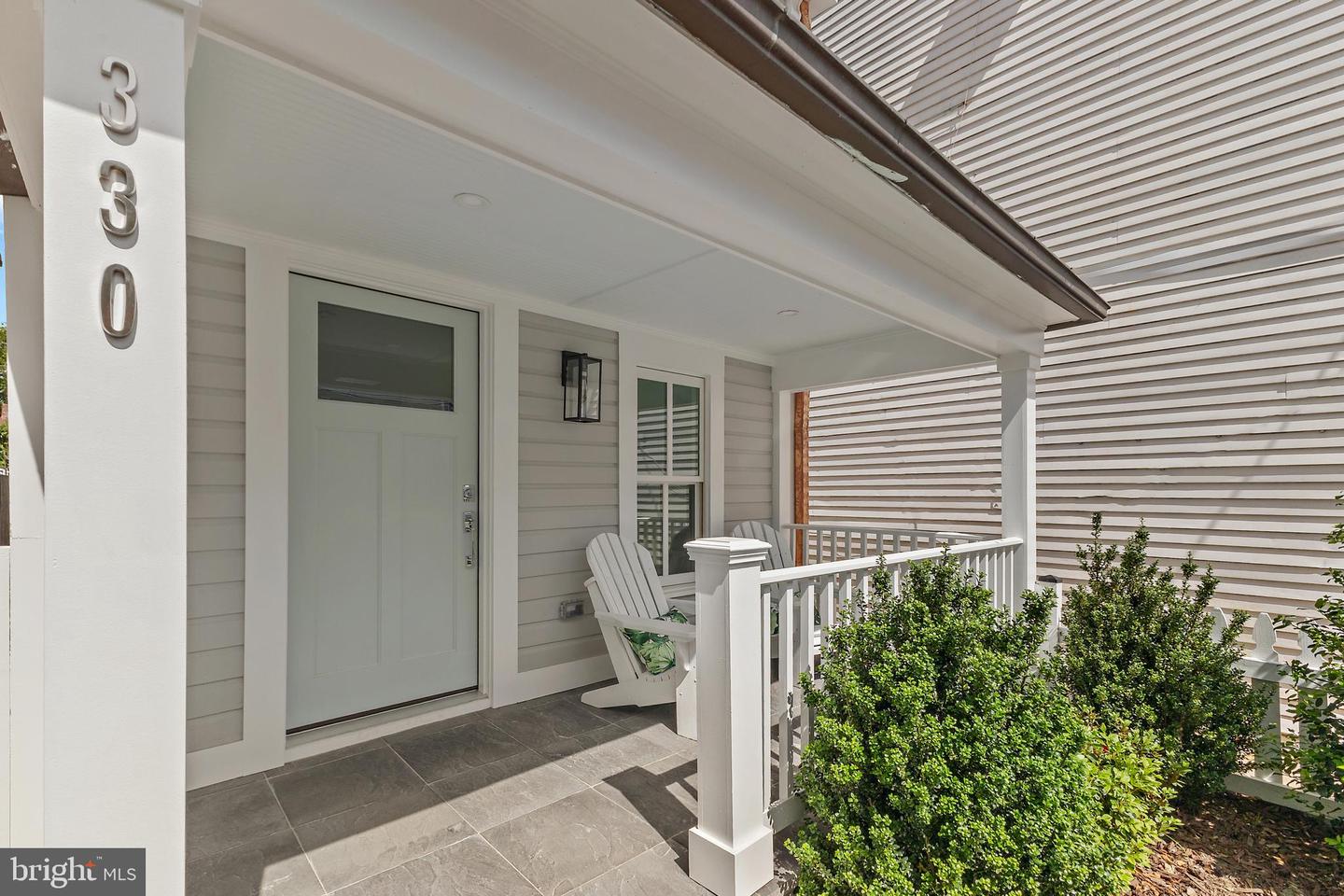 330 N PATRICK ST, ALEXANDRIA, Virginia 22314, 2 Bedrooms Bedrooms, ,2 BathroomsBathrooms,Residential,For sale,330 N PATRICK ST,VAAX2045604 MLS # VAAX2045604
