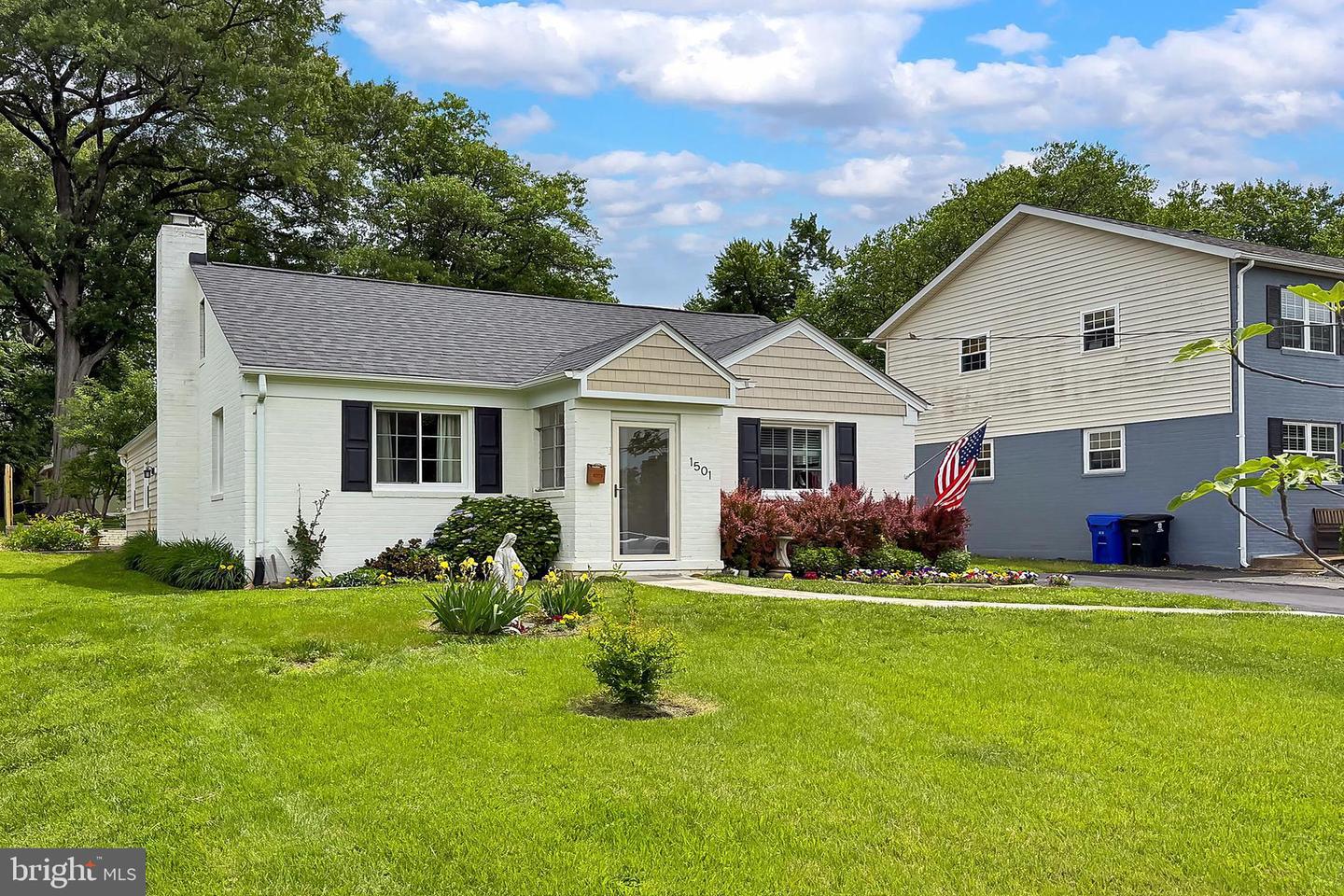 1501 S RANDOLPH ST, ARLINGTON, Virginia 22204, 4 Bedrooms Bedrooms, ,3 BathroomsBathrooms,Residential,For sale,1501 S RANDOLPH ST,VAAR2058036 MLS # VAAR2058036