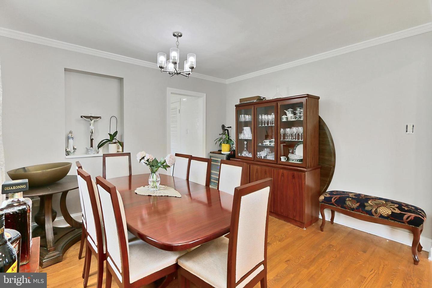 1501 S RANDOLPH ST, ARLINGTON, Virginia 22204, 4 Bedrooms Bedrooms, ,3 BathroomsBathrooms,Residential,For sale,1501 S RANDOLPH ST,VAAR2058036 MLS # VAAR2058036