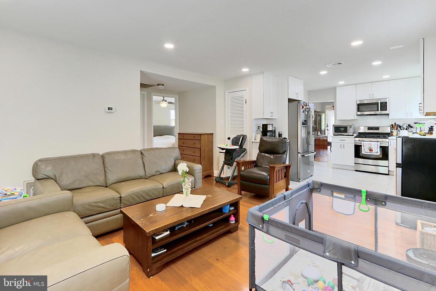 1501 S RANDOLPH ST, ARLINGTON, Virginia 22204, 4 Bedrooms Bedrooms, ,3 BathroomsBathrooms,Residential,For sale,1501 S RANDOLPH ST,VAAR2058036 MLS # VAAR2058036