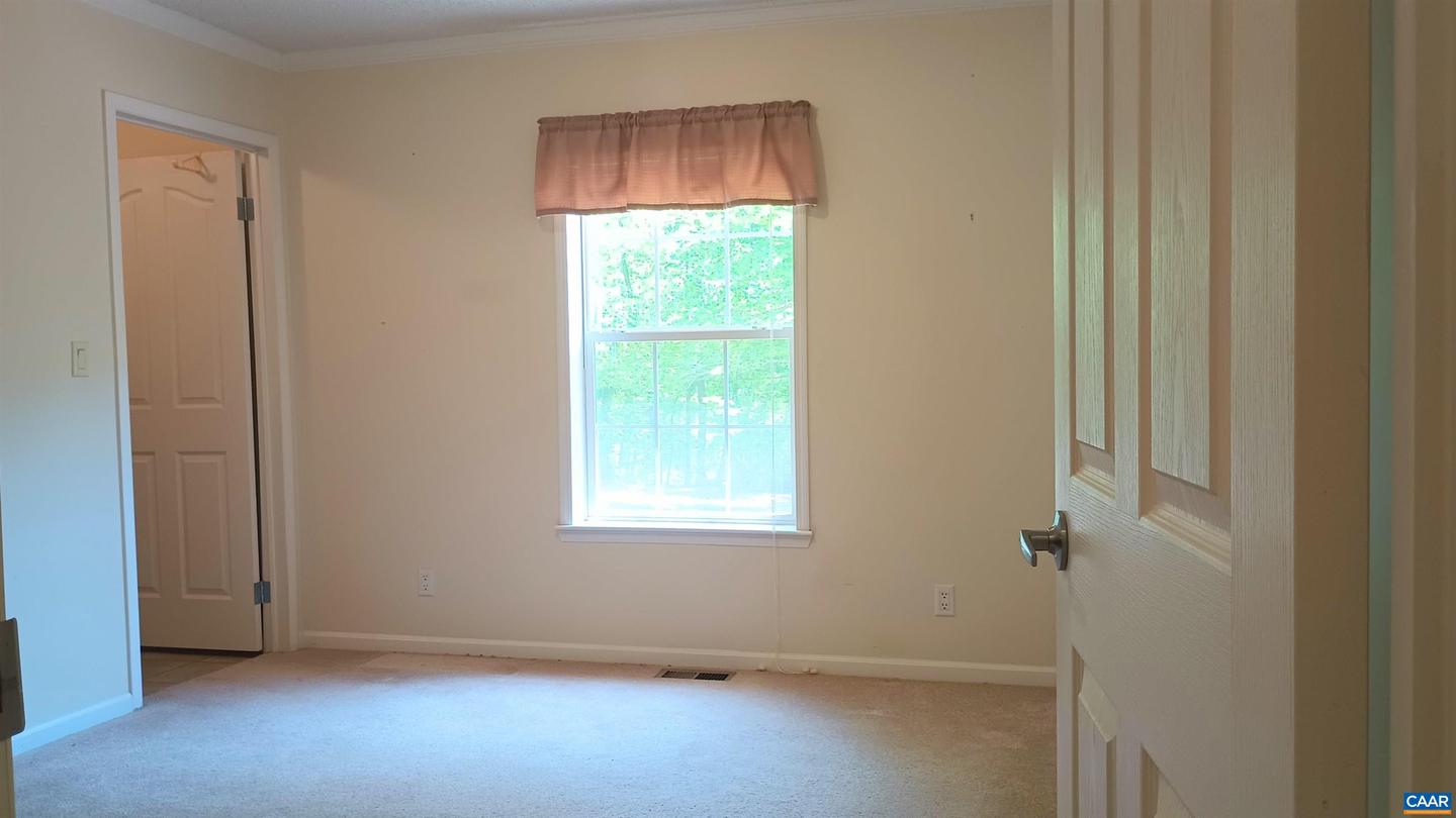 23 LYONS HOLLOW, SCHUYLER, Virginia 22969, 3 Bedrooms Bedrooms, ,2 BathroomsBathrooms,Residential,For sale,23 LYONS HOLLOW,664871 MLS # 664871