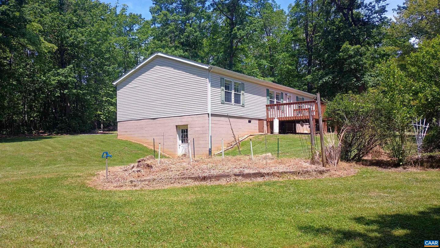 23 LYONS HOLLOW, SCHUYLER, Virginia 22969, 3 Bedrooms Bedrooms, ,2 BathroomsBathrooms,Residential,For sale,23 LYONS HOLLOW,664871 MLS # 664871