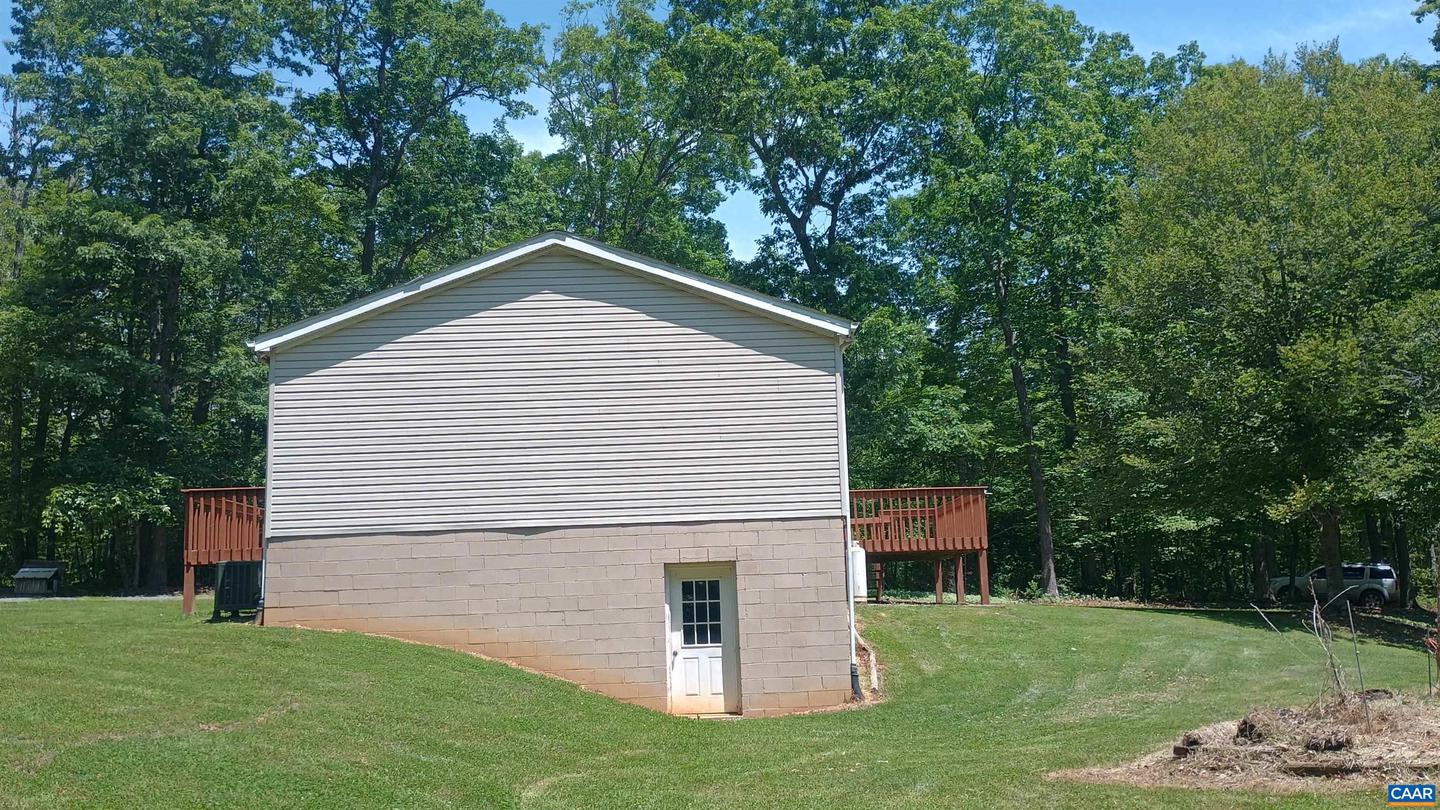 23 LYONS HOLLOW, SCHUYLER, Virginia 22969, 3 Bedrooms Bedrooms, ,2 BathroomsBathrooms,Residential,For sale,23 LYONS HOLLOW,664871 MLS # 664871
