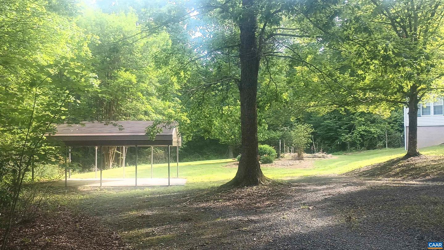 23 LYONS HOLLOW, SCHUYLER, Virginia 22969, 3 Bedrooms Bedrooms, ,2 BathroomsBathrooms,Residential,For sale,23 LYONS HOLLOW,664871 MLS # 664871