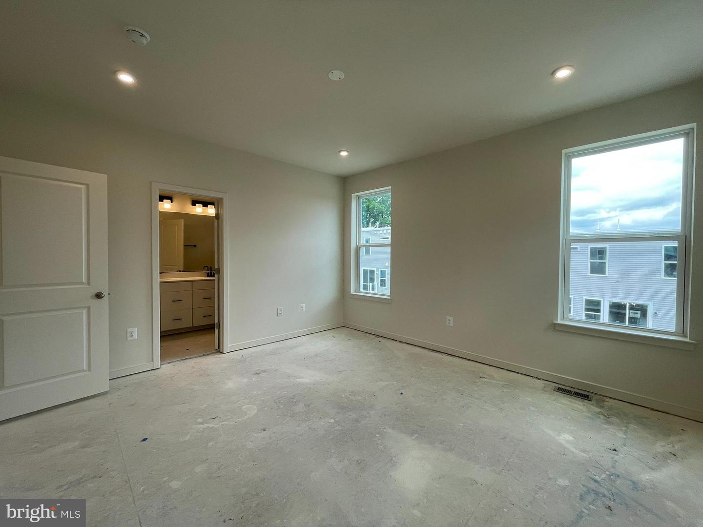 17988 ALICIA AVE, DUMFRIES, Virginia 22026, 4 Bedrooms Bedrooms, ,3 BathroomsBathrooms,Residential,For sale,17988 ALICIA AVE,VAPW2095316 MLS # VAPW2095316