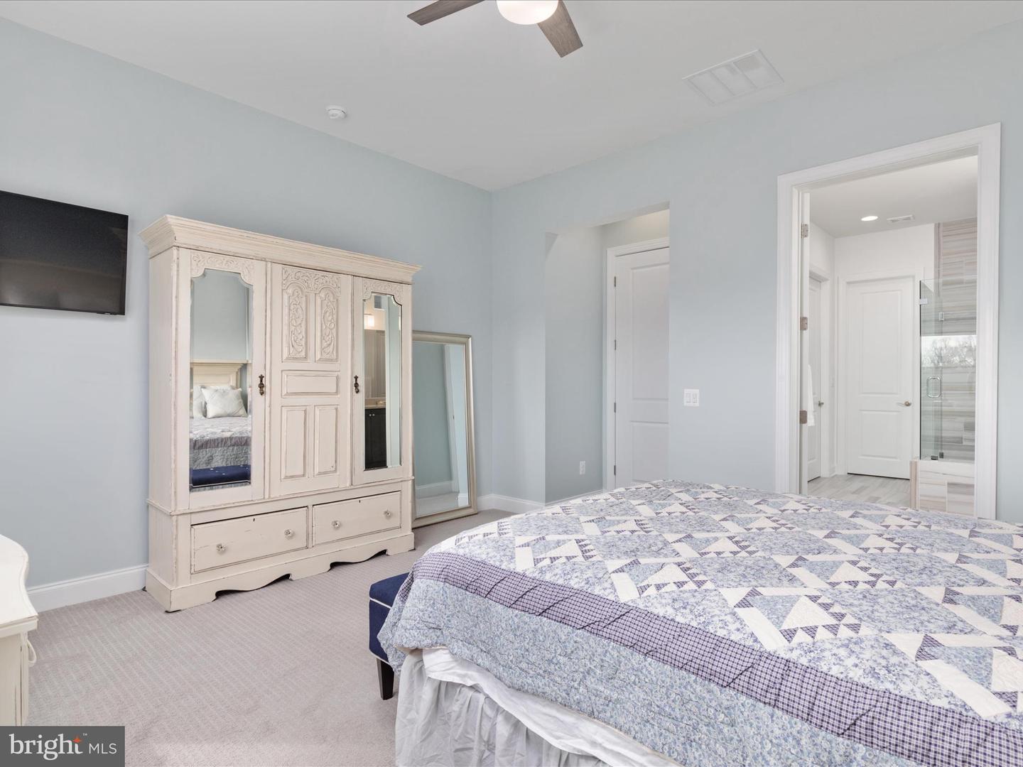 103 TITMOUSE CT, LAKE FREDERICK, Virginia 22630, 4 Bedrooms Bedrooms, ,3 BathroomsBathrooms,Residential,For sale,103 TITMOUSE CT,VAFV2034358 MLS # VAFV2034358