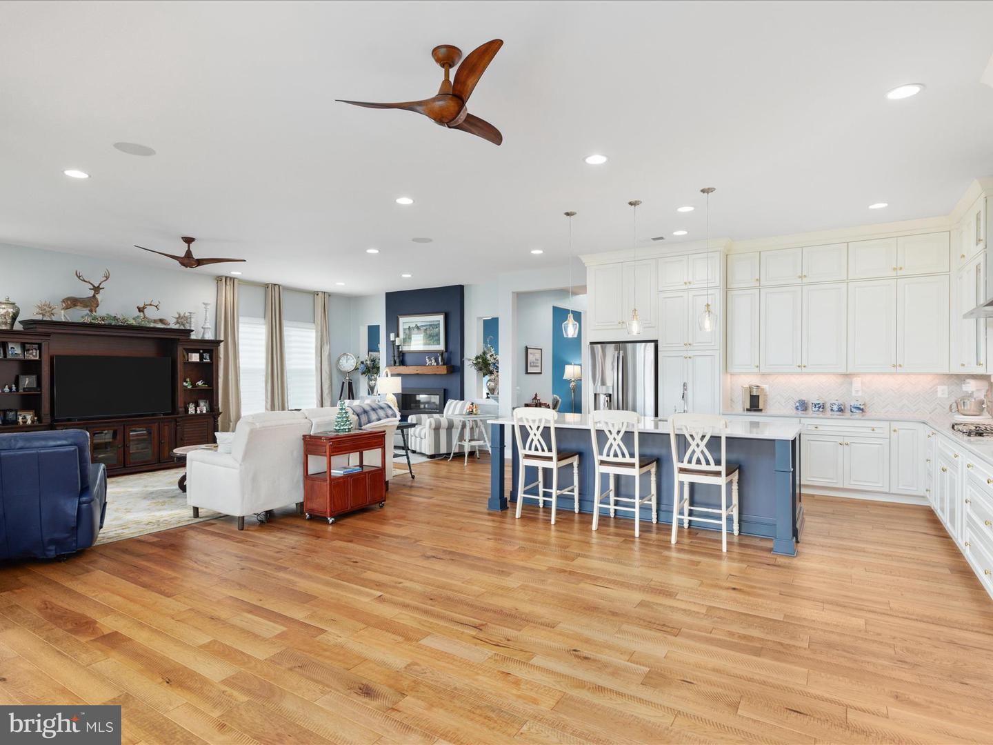 103 TITMOUSE CT, LAKE FREDERICK, Virginia 22630, 4 Bedrooms Bedrooms, ,3 BathroomsBathrooms,Residential,For sale,103 TITMOUSE CT,VAFV2034358 MLS # VAFV2034358