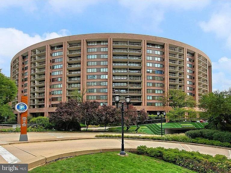 1805 CRYSTAL DR #504S, ARLINGTON, Virginia 22202, 1 Bedroom Bedrooms, ,1 BathroomBathrooms,Residential,For sale,1805 CRYSTAL DR #504S,VAAR2058056 MLS # VAAR2058056