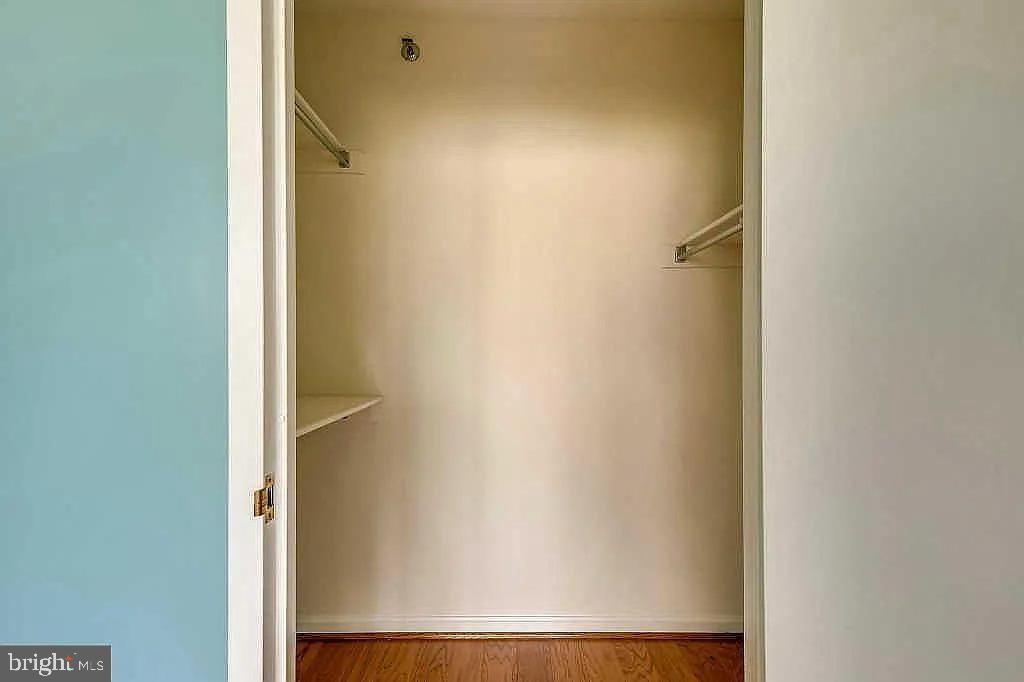 1805 CRYSTAL DR #504S, ARLINGTON, Virginia 22202, 1 Bedroom Bedrooms, ,1 BathroomBathrooms,Residential,For sale,1805 CRYSTAL DR #504S,VAAR2058056 MLS # VAAR2058056