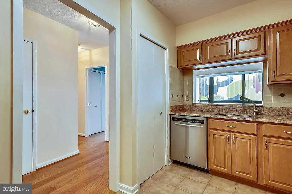 1805 CRYSTAL DR #504S, ARLINGTON, Virginia 22202, 1 Bedroom Bedrooms, ,1 BathroomBathrooms,Residential,For sale,1805 CRYSTAL DR #504S,VAAR2058056 MLS # VAAR2058056