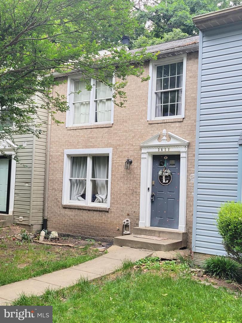 3652 WHARF LN, TRIANGLE, Virginia 22172, 3 Bedrooms Bedrooms, ,2 BathroomsBathrooms,Residential,For sale,3652 WHARF LN,VAPW2095332 MLS # VAPW2095332