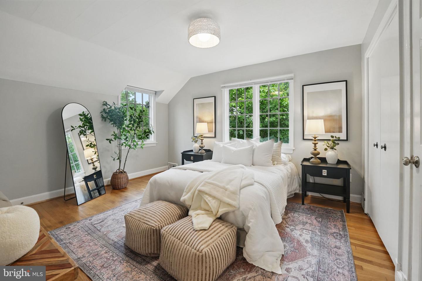 711 AVON PL, ALEXANDRIA, Virginia 22314, 3 Bedrooms Bedrooms, ,1 BathroomBathrooms,Residential,For sale,711 AVON PL,VAAX2045636 MLS # VAAX2045636
