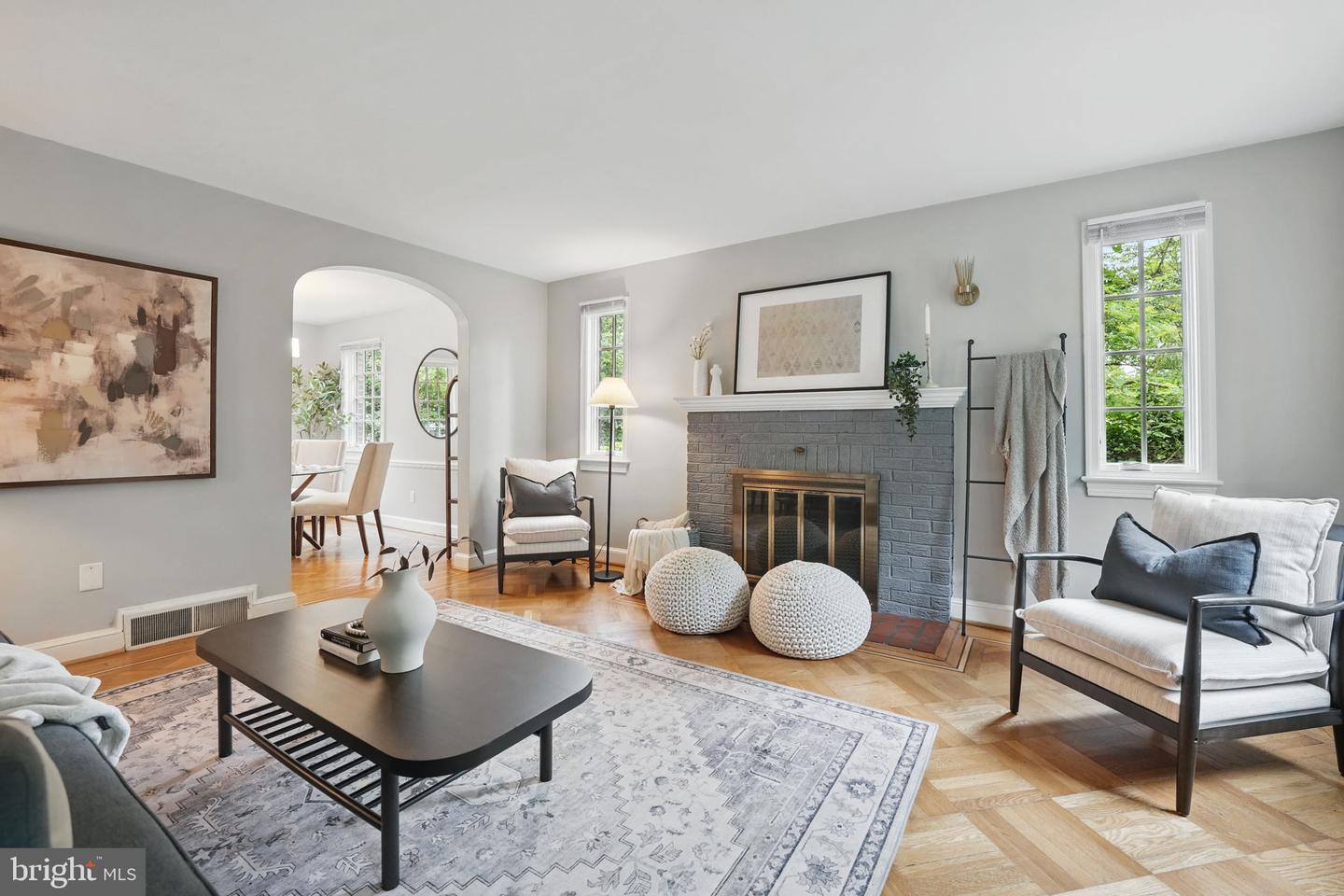 711 AVON PL, ALEXANDRIA, Virginia 22314, 3 Bedrooms Bedrooms, ,1 BathroomBathrooms,Residential,For sale,711 AVON PL,VAAX2045636 MLS # VAAX2045636