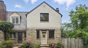 711 AVON PL, ALEXANDRIA, Virginia 22314, 3 Bedrooms Bedrooms, ,1 BathroomBathrooms,Residential,For sale,711 AVON PL,VAAX2045636 MLS # VAAX2045636