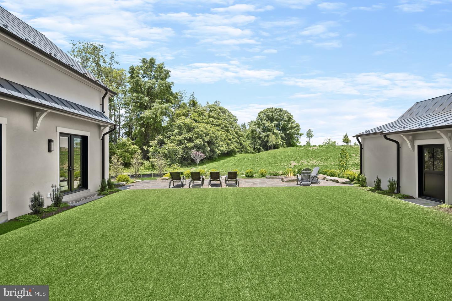 606 MARTINGALE RIDGE DR, MIDDLEBURG, Virginia 20117, 4 Bedrooms Bedrooms, ,4 BathroomsBathrooms,Residential,For sale,606 MARTINGALE RIDGE DR,VALO2097580 MLS # VALO2097580