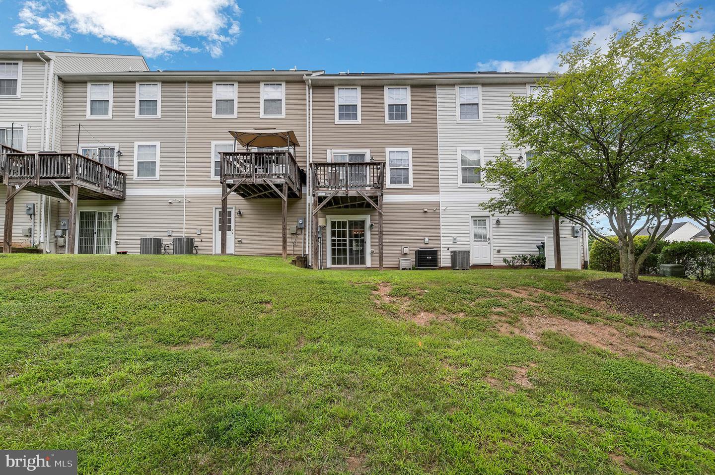 2913 TRUFFLE OAK PL, WOODBRIDGE, Virginia 22191, 3 Bedrooms Bedrooms, ,3 BathroomsBathrooms,Residential,For sale,2913 TRUFFLE OAK PL,VAPW2095368 MLS # VAPW2095368